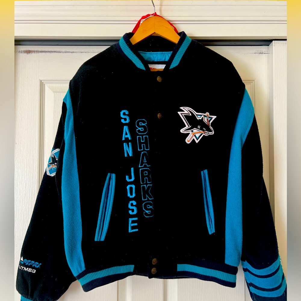 SHARKS NHL jacket.  Offical size Lg